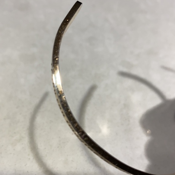 SOLO-CUTE 14k yellow plated Cuff Bangle Bracelet ⭐️⭐️⭐️⭐️ - Picture 8 of 9